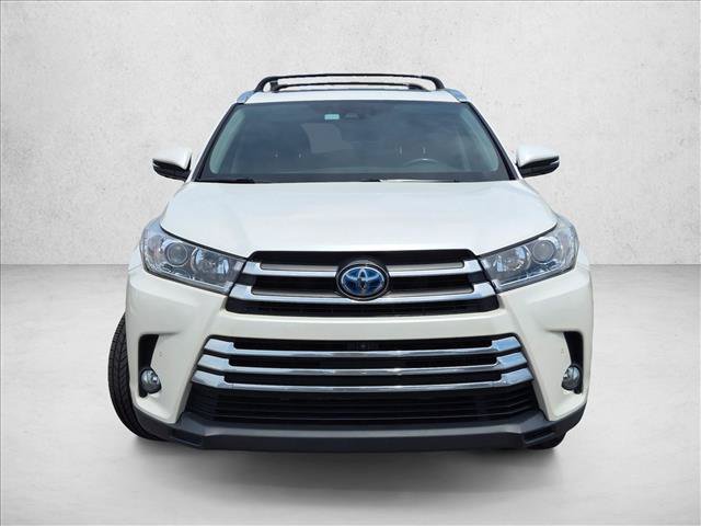 Used 2017 Toyota Highlander Limited Platinum AWD/4WD image 2
