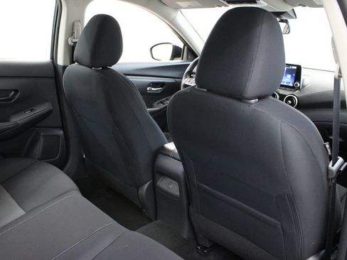 Used 2025 Nissan Sentra SV FWD image 19