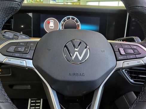 New 2026 Volkswagen Tiguan SEL R-Line AWD/4WD image 14