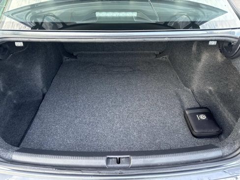 Certified 2022 Volkswagen Passat 2.0T R-Line image 5