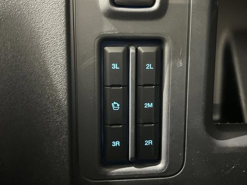 Used 2025 Ford Expedition Max Platinum w/ Platinum Ultimate Package image 17