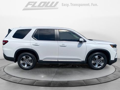 Certified 2025 Honda Pilot EX-L image 10