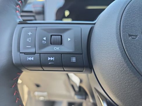New 2026 Nissan Kicks SR w/ SR Premium Package FWD image 25