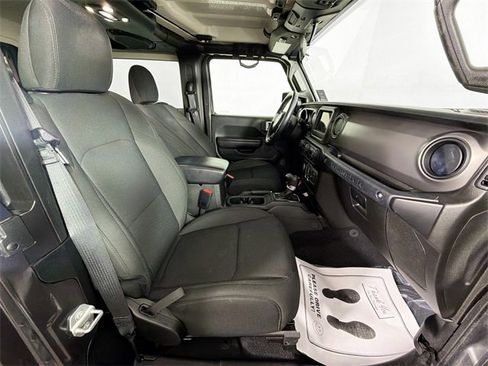 Used 2021 Jeep Wrangler Sport S image 27