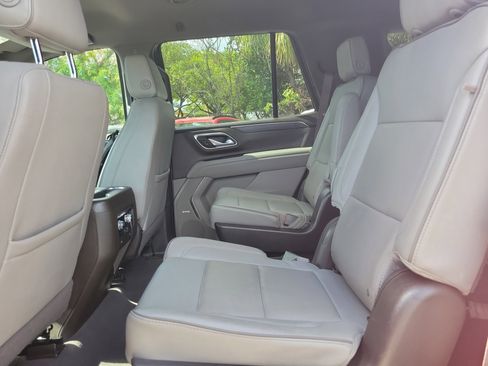 Used 2023 GMC Yukon SLT image 12