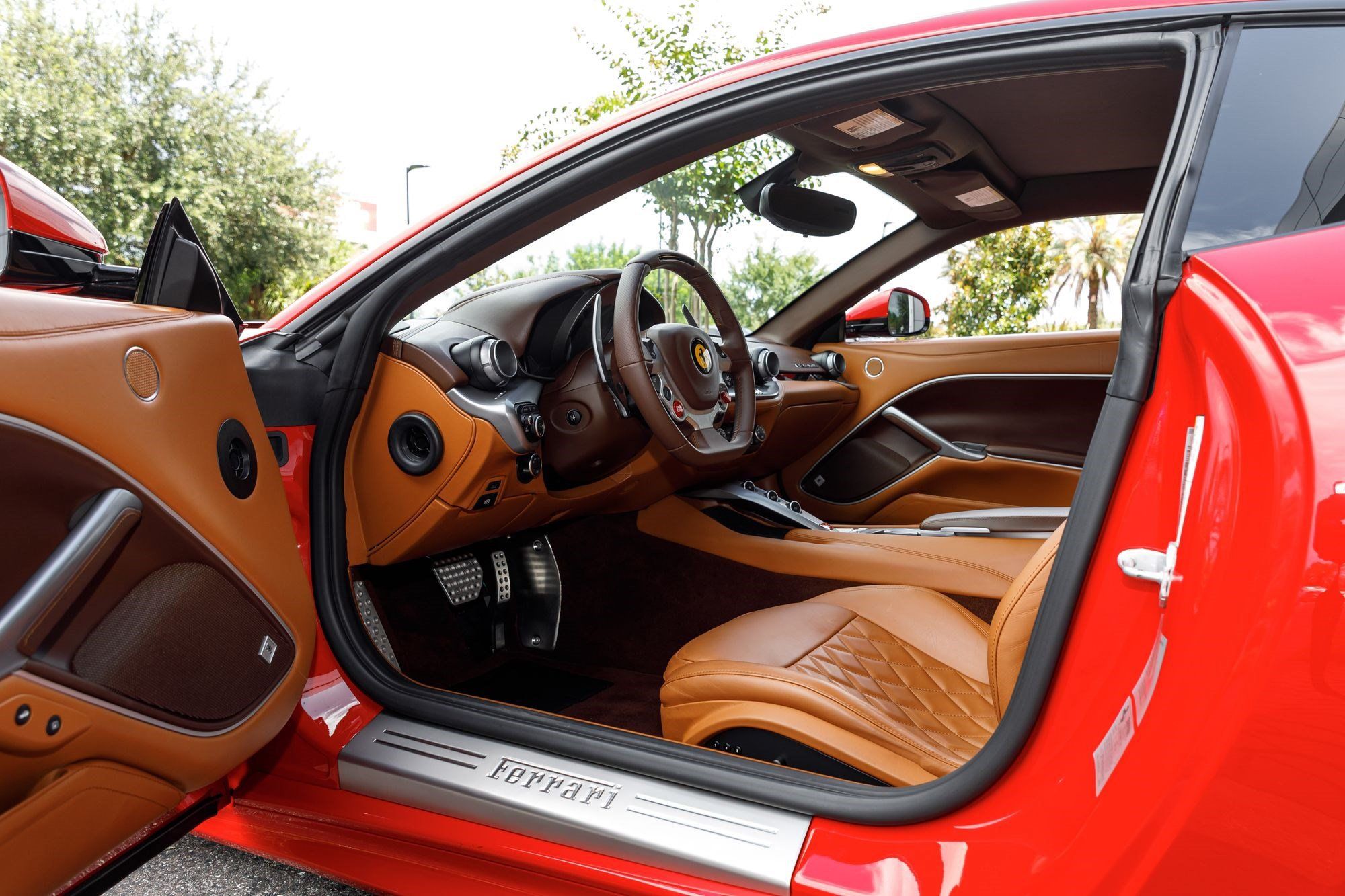 Used 2016 Ferrari F12 Berlinetta RWD image 23