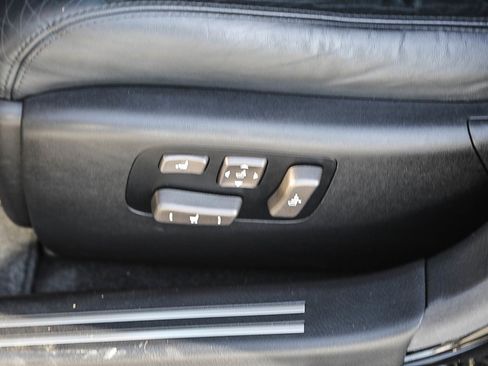 Used 2010 Lexus LS 460 RWD image 19