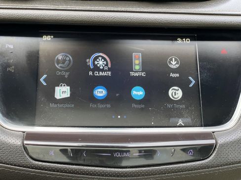 Used 2018 Cadillac XT5 Premium Luxury FWD image 23