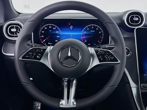 New 2026 Mercedes-Benz GLC 300 image 17