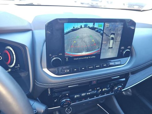 Used 2021 Nissan Rogue Platinum image 37