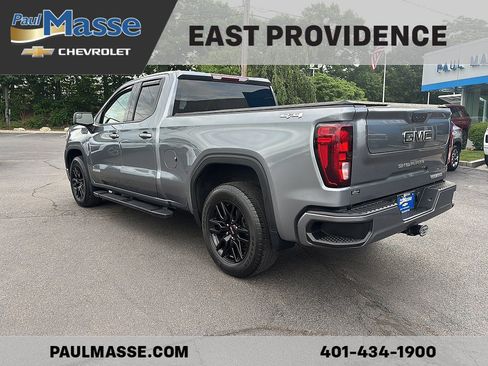 Used 2021 GMC Sierra 1500 Elevation w/ LPO, Elevation Black Package AWD/4WD image 5