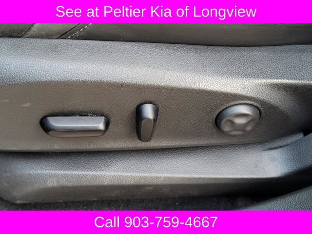 Used 2019 Buick Envision Essence FWD image 18
