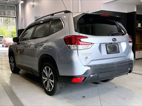 Used 2020 Subaru Forester Limited image 6