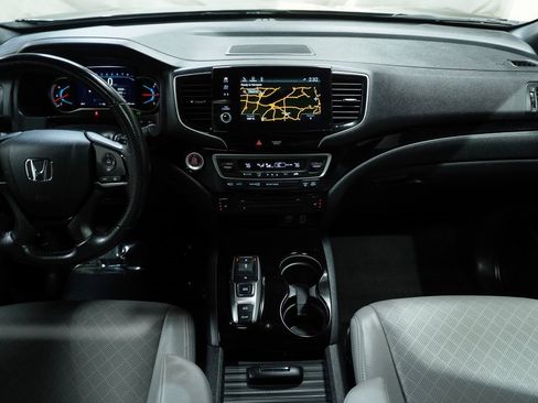 Used 2019 Honda Passport Touring image 16