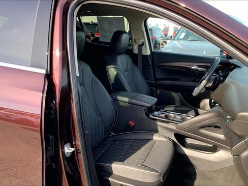 Used 2023 Buick Envision Avenir image 7