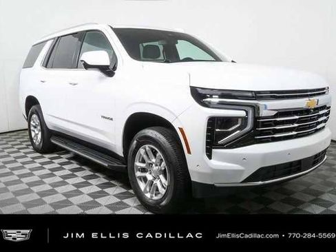 Used 2025 Chevrolet Tahoe LT AWD/4WD image 1