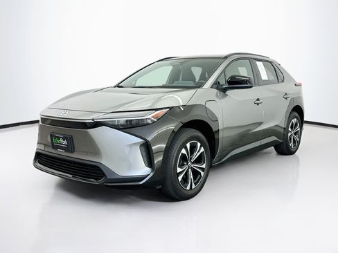 Used 2024 Toyota bZ4X AWD w/ Weather Package image 3