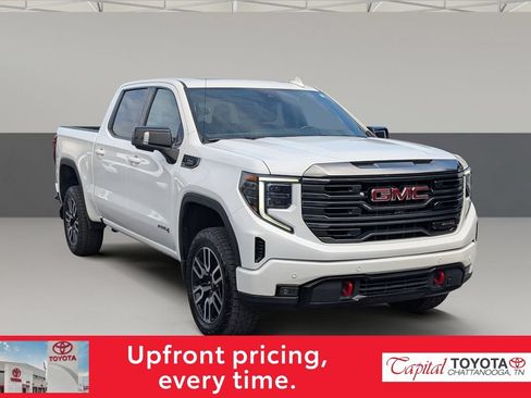 Used 2023 GMC Sierra 1500 AT4 w/ Technology Package AWD/4WD image 1