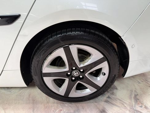 Used 2017 Toyota Prius Four Touring w/ Premium Convenience Package FWD image 35