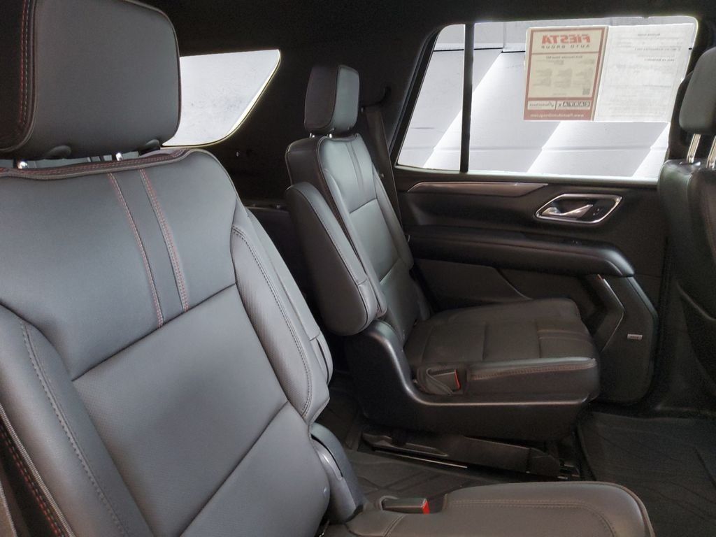 Used 2024 Chevrolet Tahoe RST w/ Luxury Package AWD/4WD image 16