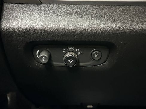 Used 2019 Chevrolet Traverse LT w/ LPO, Floor Liner Package FWD image 27