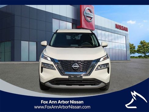 Certified 2023 Nissan Rogue SV image 8