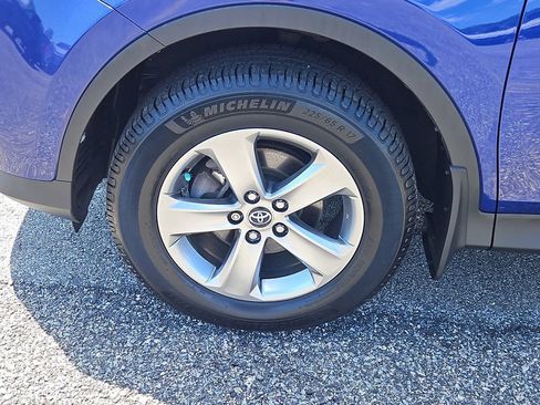 Used 2015 Toyota RAV4 XLE AWD/4WD image 7