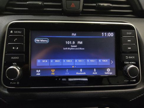 Used 2021 Nissan Versa S FWD image 25
