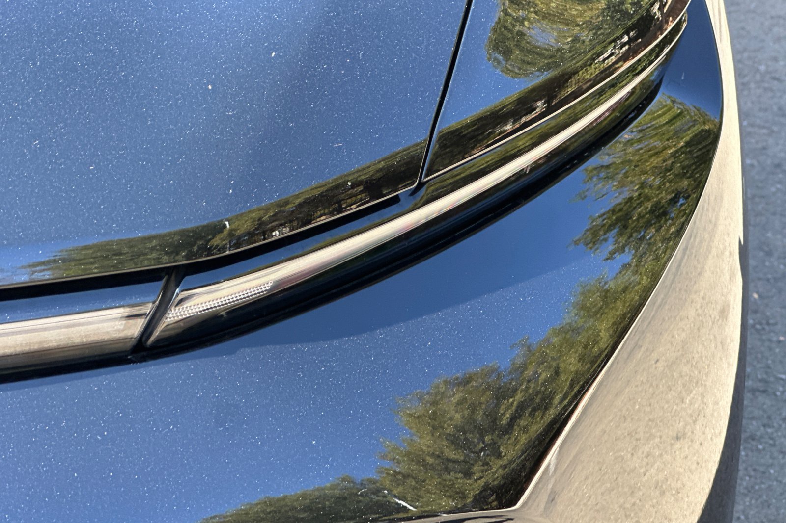 Used 2024 Chevrolet Equinox EV RS FWD image 51