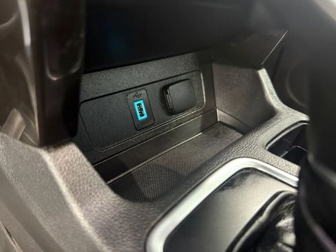 Used 2019 Ford Escape Titanium AWD/4WD image 30