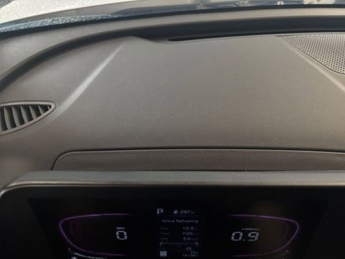 Used 2025 Kia Sportage LX image 34