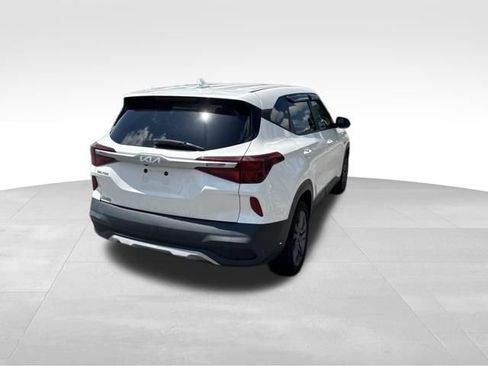 Used 2022 Kia Seltos LX AWD/4WD image 6