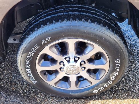 Used 2023 RAM 3500 Limited image 15