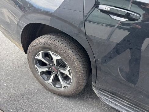 Used 2025 GMC Yukon AT4 image 15