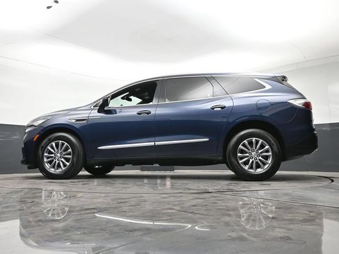 Used 2024 Buick Enclave Essence AWD/4WD image 27