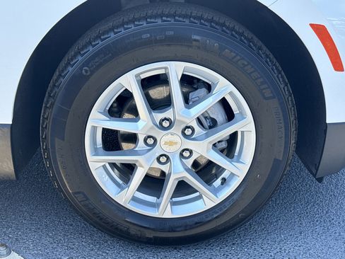 Used 2024 Chevrolet Equinox LT FWD image 20