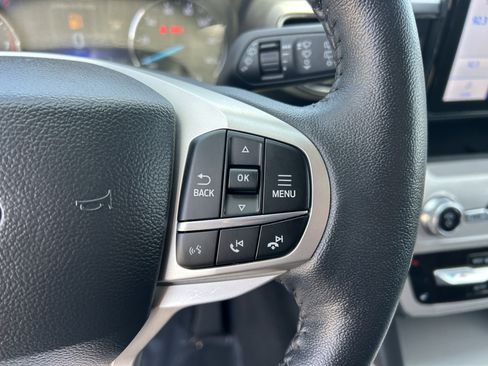 Used 2023 Ford Explorer XLT w/ Equipment Group 202A RWD image 27