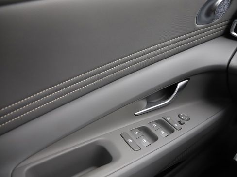 New 2026 Hyundai Elantra SEL Sport Premium image 24