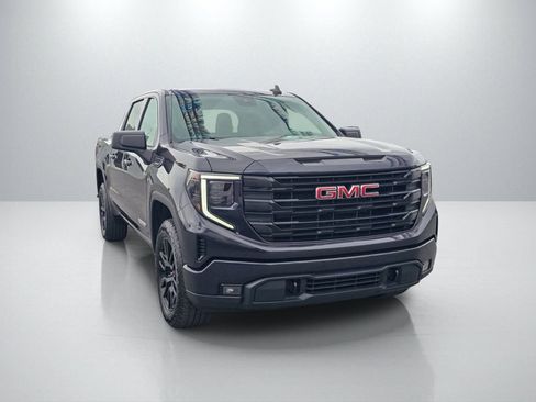 Used 2024 GMC Sierra 1500 Elevation AWD/4WD image 3