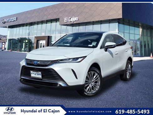 Used 2024 Toyota Venza Limited image 1