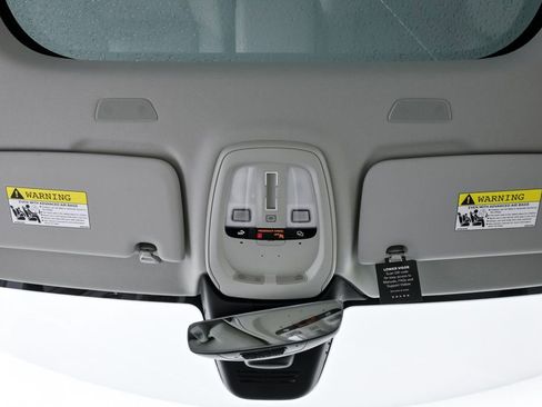 Certified 2025 Volvo V60 B5 Cross Country Plus image 20