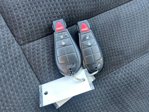 Used 2015 Dodge Grand Caravan American Value Package image 33