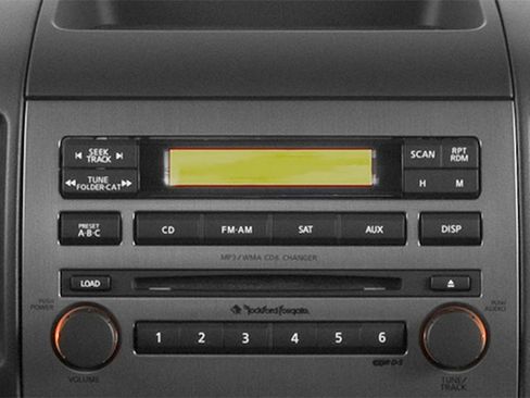 Used 2014 Nissan Titan SV w/ SV Value Truck Package image 12