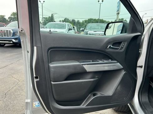 Used 2020 Chevrolet Colorado LT w/ Safety Package AWD/4WD image 18