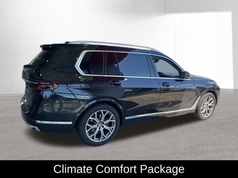 Used 2025 BMW X7 xDrive40i AWD/4WD image 8