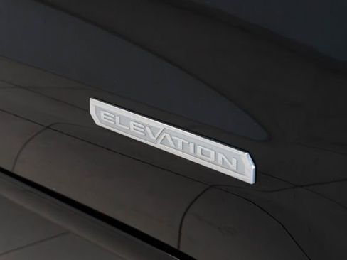 Used 2022 GMC Sierra 1500 Elevation RWD image 10