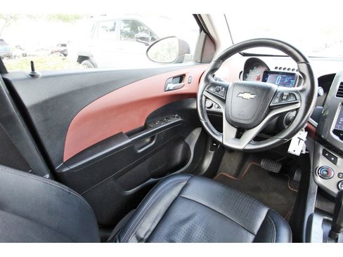 Used 2015 Chevrolet Sonic LTZ FWD image 8