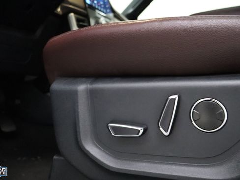 Certified 2024 Ford Expedition Limited image 17