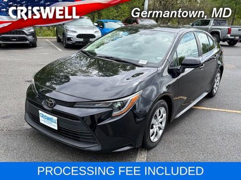 Used 2024 Toyota Corolla LE image 1