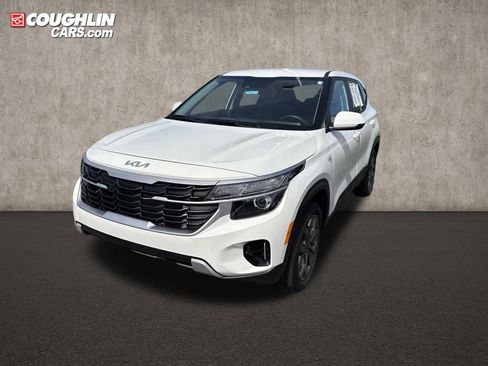 Used 2024 Kia Seltos LX AWD/4WD image 4